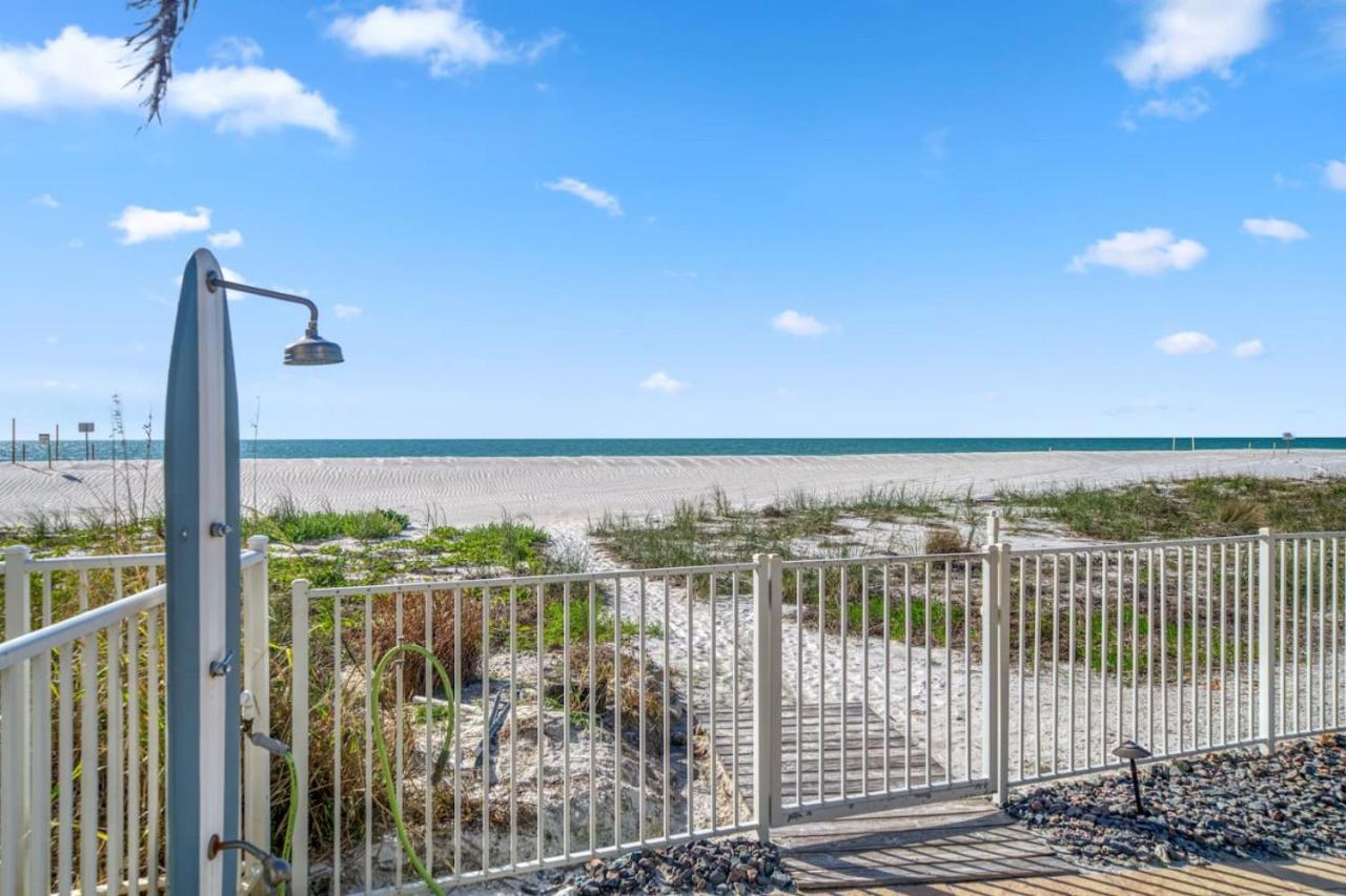 Four Shores Unit 3 Gulf Condo Direct Gulf With Pool And Spa Clearwater Beach Eksteriør billede